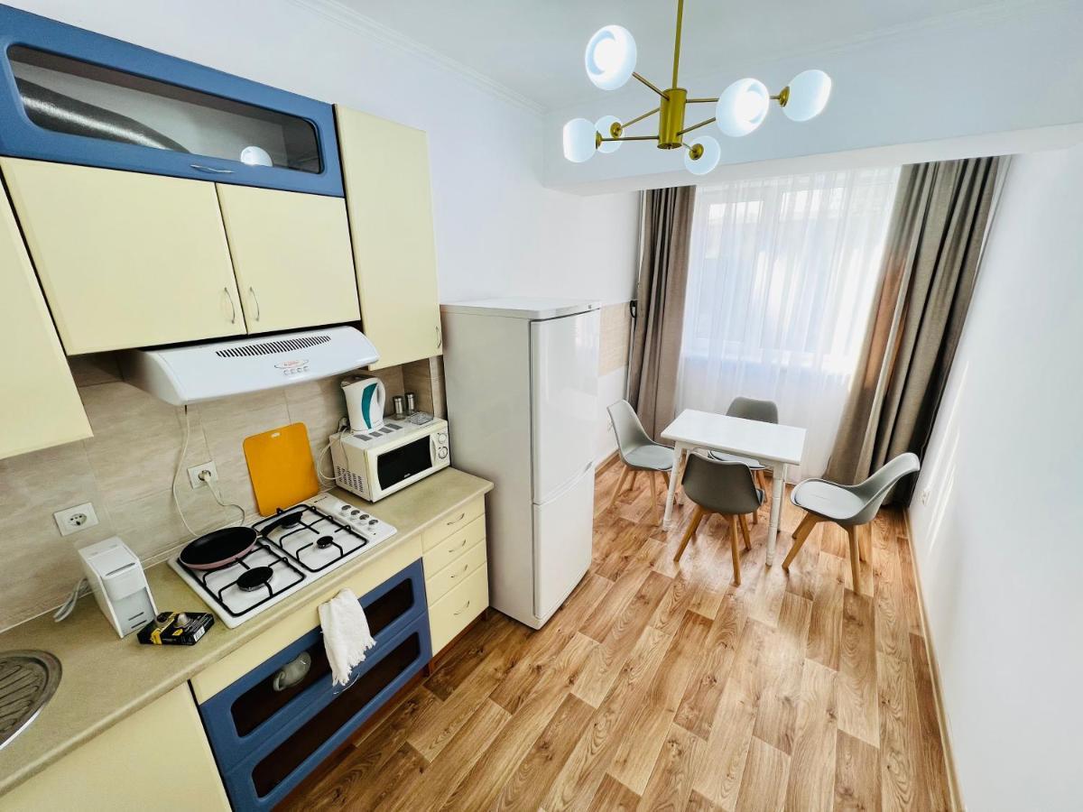 Evita Apartment Bichkek Extérieur photo