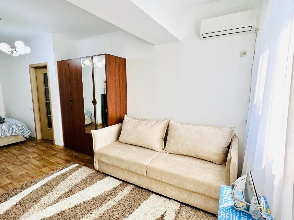 Evita Apartment Bichkek Extérieur photo
